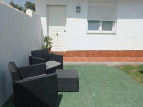 Habitación privada con baño y jardín privado